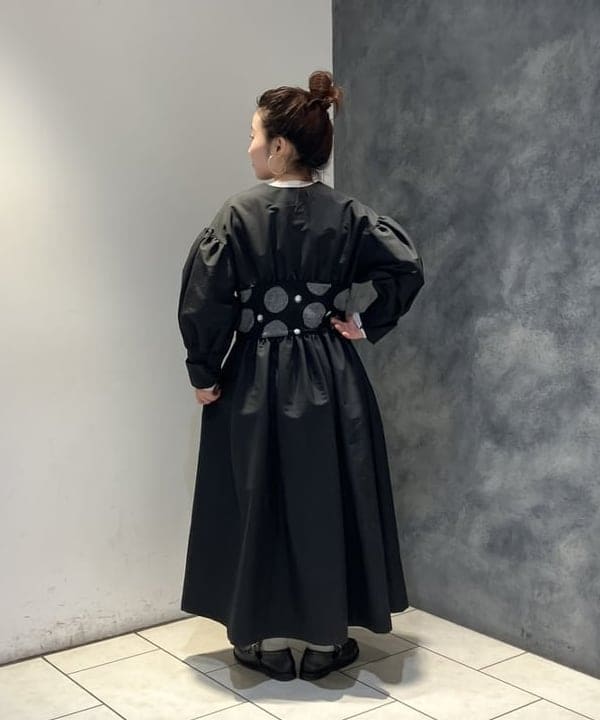 モモさんの「BEAMS WOMEN｜シルバー925 フープ ピアス 大」を使ったコーディネート
