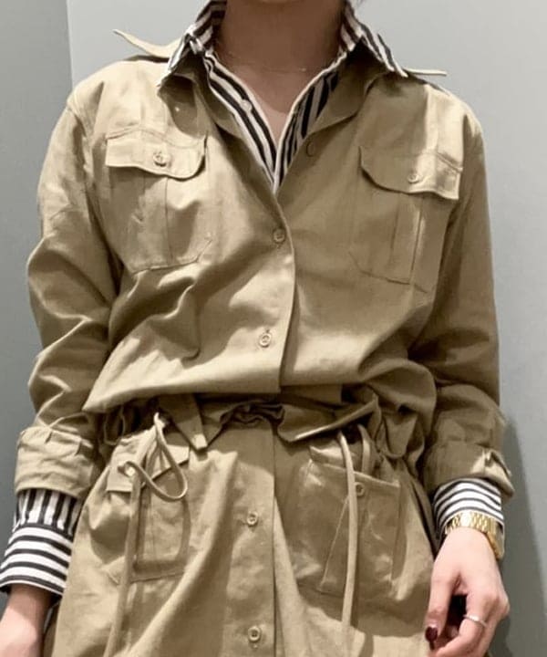 小原 もこさんの「BEAMS WOMEN｜ロンドンストライプ ボタンダウンシャツ」を使ったコーディネート