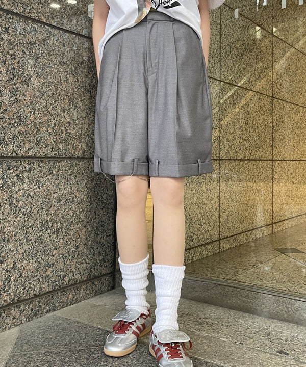 加歩さんの「BEAMS WOMEN｜1タック ワイド ハーフパンツ」を使ったコーディネート