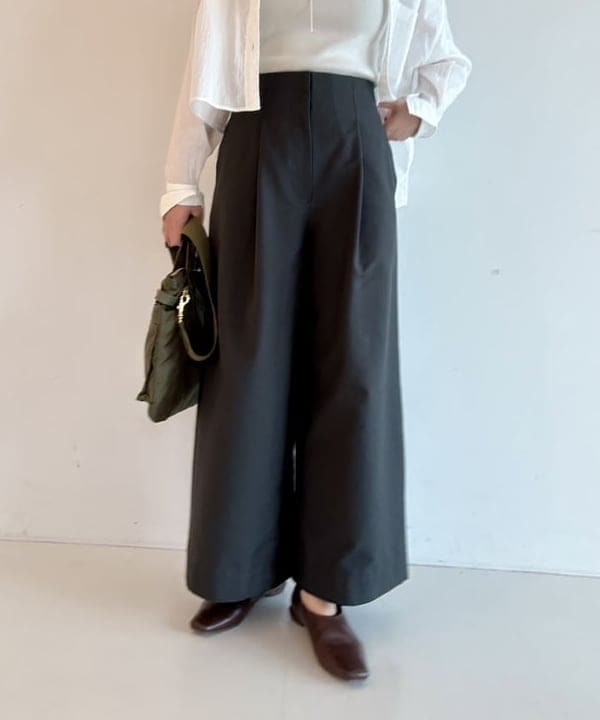 ゆうかさんの「BEAMS WOMEN｜KHADI オーバー ショート シャツ」を使ったコーディネート