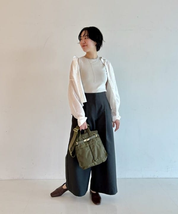 ゆうかさんの「BEAMS WOMEN｜KHADI オーバー ショート シャツ」を使ったコーディネート