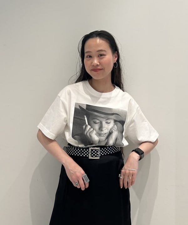 清水 彩乃さんの「BEAMS WOMEN｜maturely / サテン ラップ スカート」を使ったコーディネート