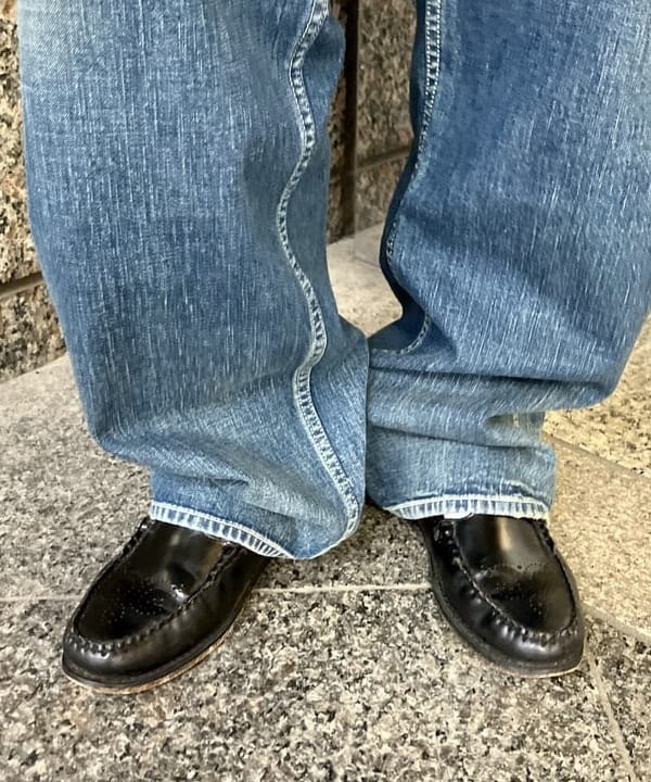 小原 もこさんの「BEAMS WOMEN｜WAREHOUSE & CO. / 別注 ステンシル13 Tシャツ」を使ったコーディネート