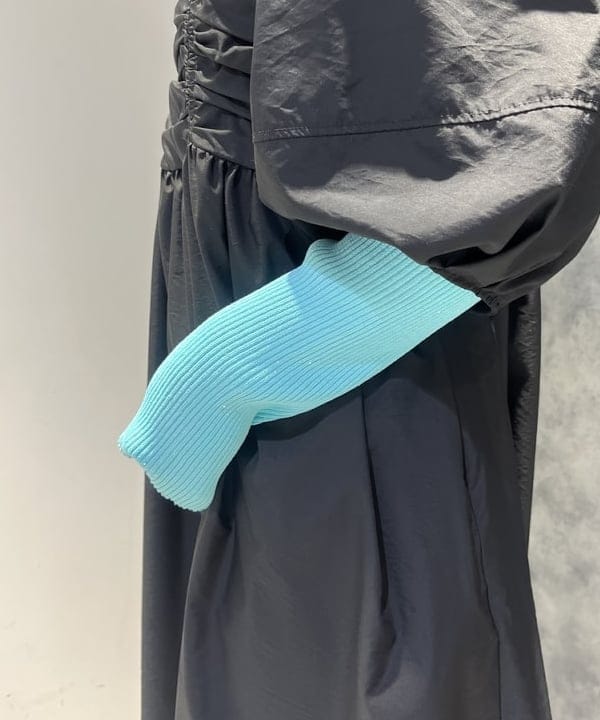 星野 真依さんの「BEAMS WOMEN｜スパンコール リブ リボン カーディガン」を使ったコーディネート