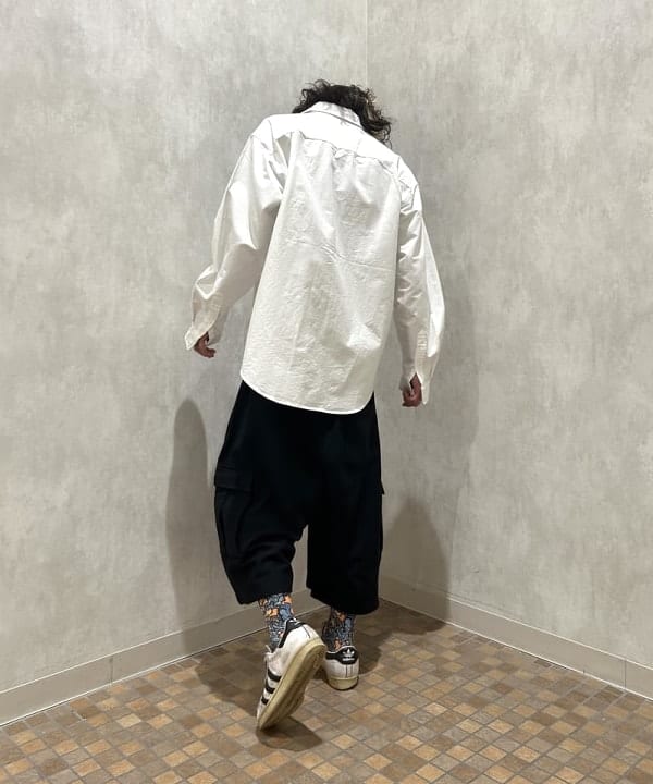 菊田 悠さんの「BEAMS WOMEN｜ヘビーオックスフォード ボタンダウンシャツ」を使ったコーディネート