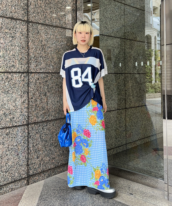 あさひさんの「BEAMS WOMEN｜メッシュ ナンバーロゴ ビッグ Tシャツ」を使ったコーディネート