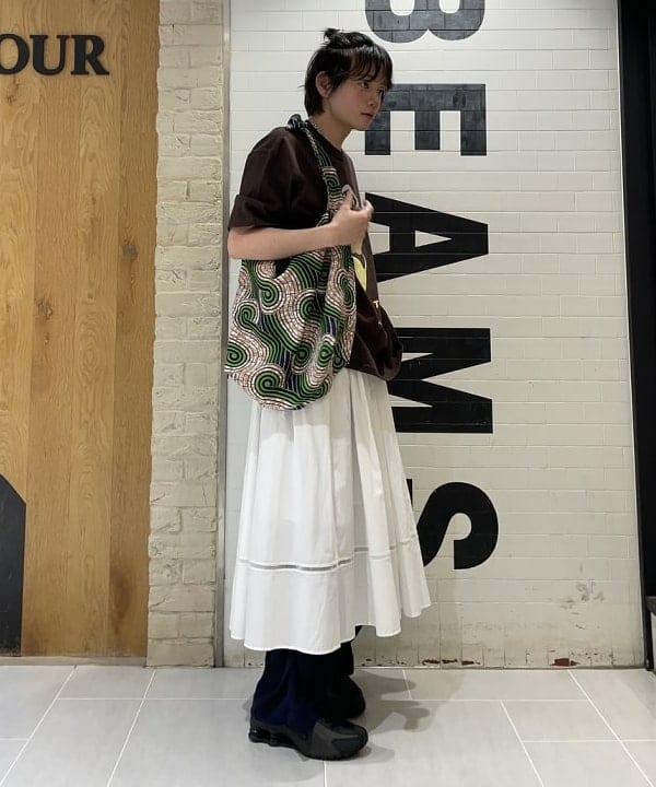 マツミヤさんの「BEAMS WOMEN｜maturely / アムンゼン シャーリング パンツ」を使ったコーディネート