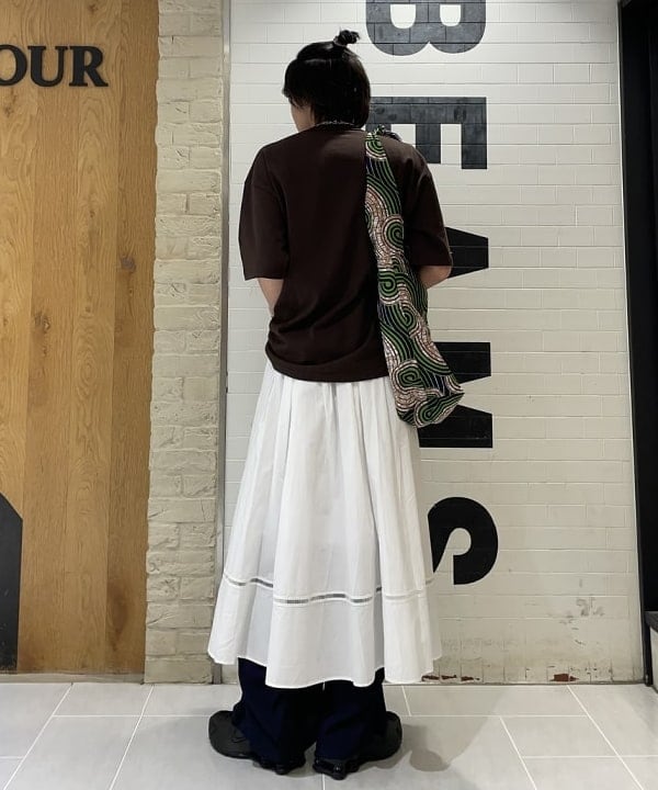 マツミヤさんの「BEAMS WOMEN｜maturely / アムンゼン シャーリング パンツ」を使ったコーディネート