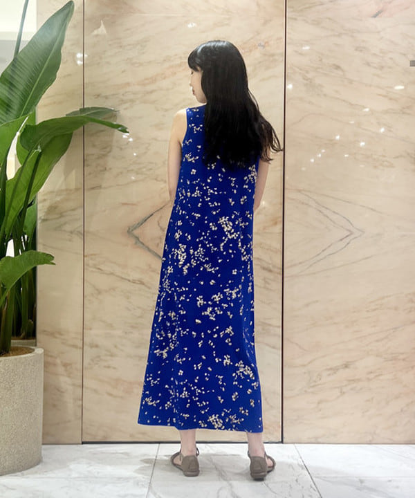 中丸　栞さんの「BEAMS WOMEN｜SHISEI / MM PADDED サンダル」を使ったコーディネート