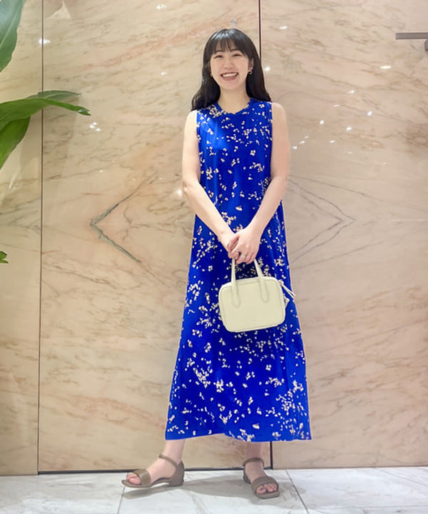 中丸　栞さんの「BEAMS WOMEN｜SHISEI / MM PADDED サンダル」を使ったコーディネート