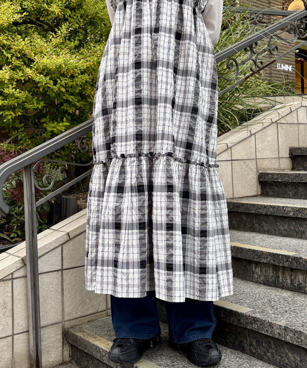 はやしあかねさんの「BEAMS WOMEN｜チェック ティアード キャミ ワンピース」を使ったコーディネート