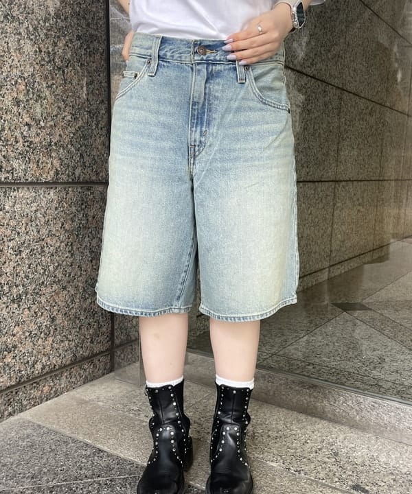 まゆちゃんさんの「BEAMS WOMEN｜LEVI’S(R) / BAGGY DAD ジーンズ」を使ったコーディネート