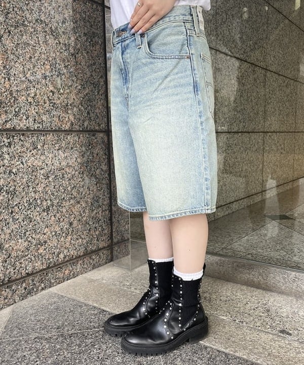 まゆちゃんさんの「BEAMS WOMEN｜LEVI’S(R) / BAGGY DAD ジーンズ」を使ったコーディネート