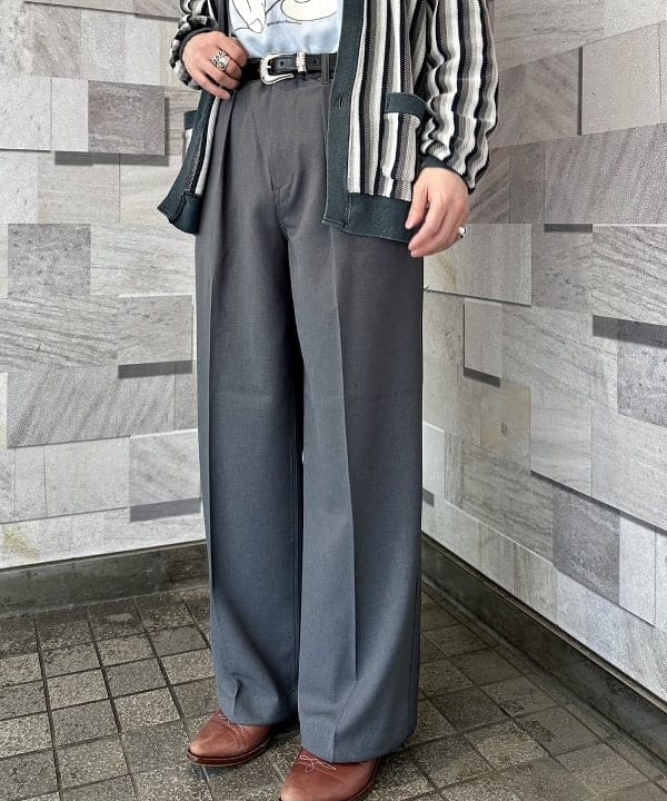 佐々木 祐太さんの「【別注】REMI RELIEF / Cotton Kanoko Cardigan Stripe」を使ったコーディネート