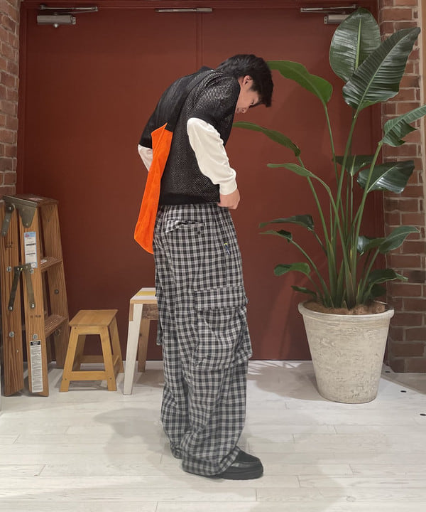 ヒカルさんの「BEAMS WOMEN｜チェック カーゴ イージーパンツ」を使ったコーディネート