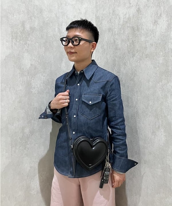 土田 達也さんの「BEAMS WOMEN｜ダメージ スウェット パンツ」を使ったコーディネート