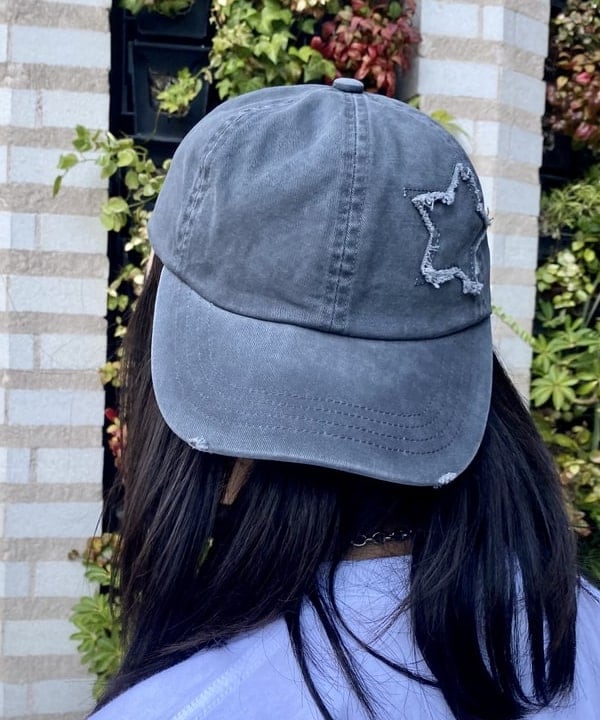 はるひむさんの「BEAMS WOMEN｜スター ダメージ キャップ」を使ったコーディネート