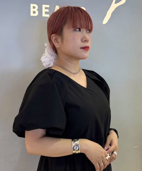 オカベ　アヤカさんの「BEAMS WOMEN｜RBS / モチーフ ミニ バッグ」を使ったコーディネート