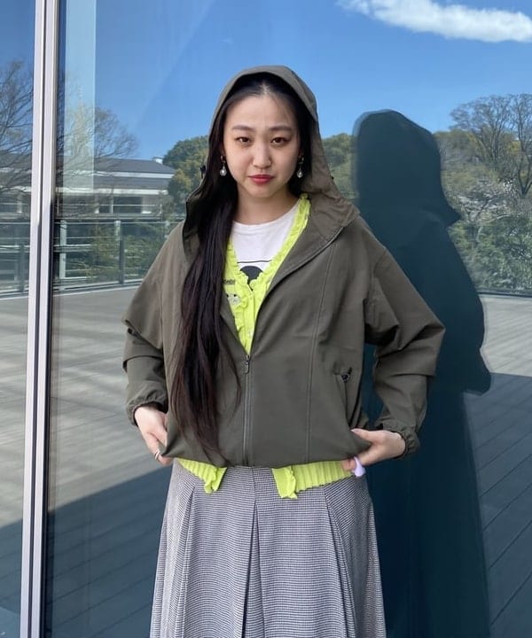 ayaさんの「BEAMS WOMEN｜ボーダーフリル ベスト」を使ったコーディネート