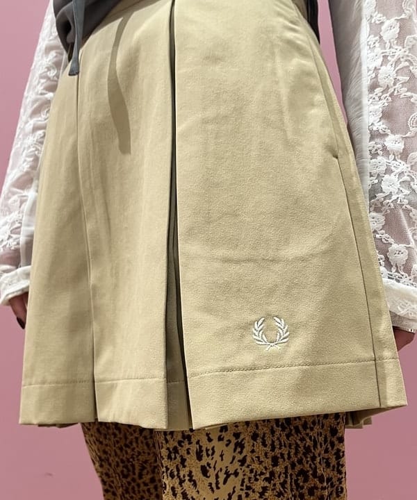 シオンさんの「BEAMS WOMEN｜レース キリカエ ロングスリーブ Tシャツ」を使ったコーディネート