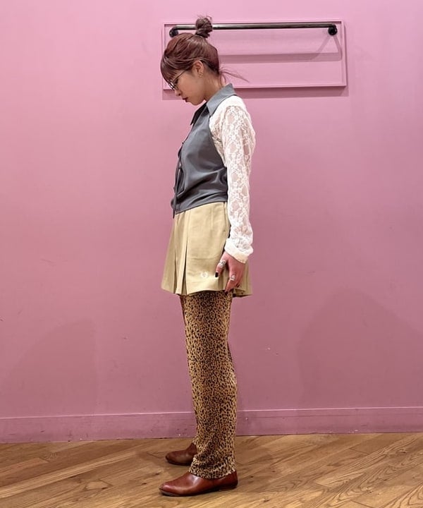 シオンさんの「BEAMS WOMEN｜レース キリカエ ロングスリーブ Tシャツ」を使ったコーディネート