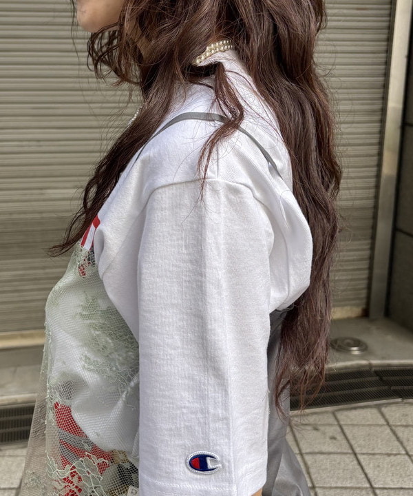 み　う　ちさんの「BEAMS WOMEN｜Champion / T1011 ショートスリーブ Tシャツ 25SS」を使ったコーディネート