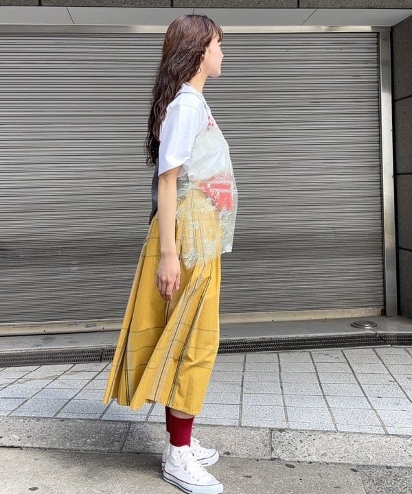 み　う　ちさんの「BEAMS WOMEN｜Champion / T1011 ショートスリーブ Tシャツ 25SS」を使ったコーディネート