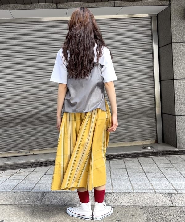 み　う　ちさんの「BEAMS WOMEN｜Champion / T1011 ショートスリーブ Tシャツ 25SS」を使ったコーディネート