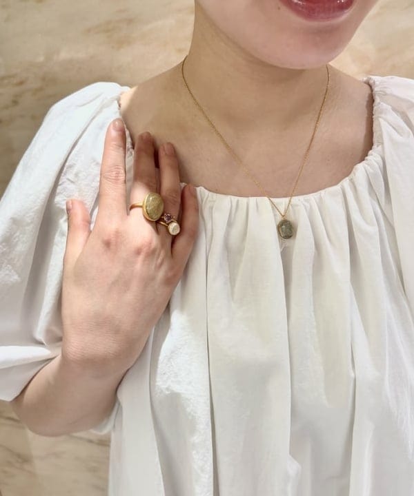 ゆうかさんの「BEAMS WOMEN｜2WAY オフショルダーブラウス」を使ったコーディネート