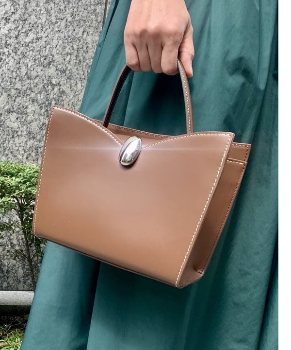 松元 晴佳さんの「BEAMS WOMEN｜タック ティアード ワンピース」を使ったコーディネート