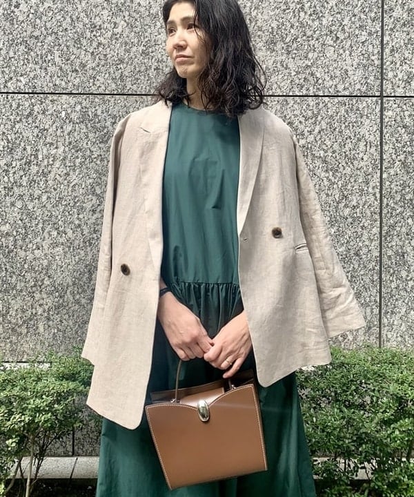 松元 晴佳さんの「BEAMS WOMEN｜タック ティアード ワンピース」を使ったコーディネート