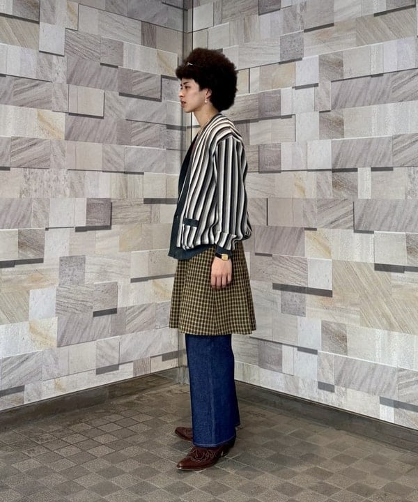 アキヤマさんの「【別注】REMI RELIEF / Cotton Kanoko Cardigan Stripe」を使ったコーディネート