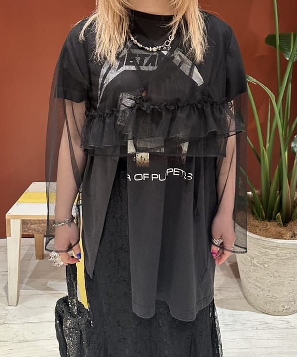 竹村 澄玲さんの「BEAMS WOMEN｜【別注】NAPRON / ダメージ デニム ペイシェント バッグ」を使ったコーディネート