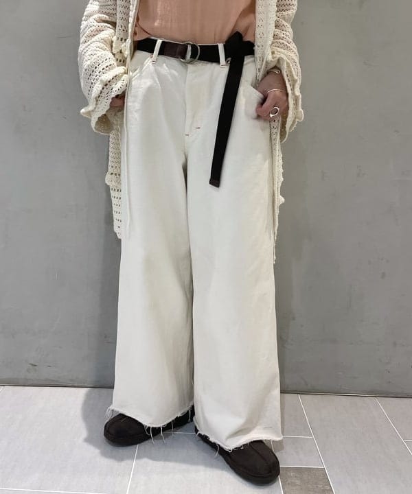 津藤 理佐子さんの「BEAMS WOMEN｜GEVAERT BANDWEVERIJ / 30mm ソリッド ベルト 23FW」を使ったコーディネート