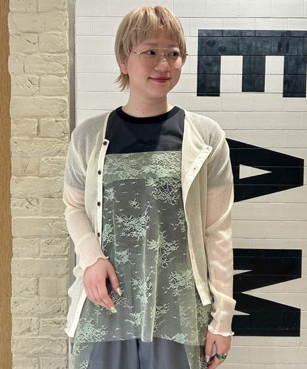 スミレさんの「BEAMS WOMEN｜ティアドロップ 眼鏡」を使ったコーディネート