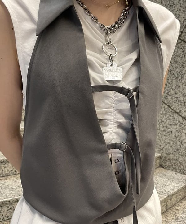 まゆちゃんさんの「BEAMS WOMEN｜RBS / ホルターネック ジレ」を使ったコーディネート