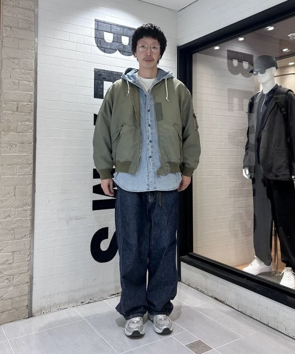 rogiさんの「BEAMS WOMEN｜シャンブレー フードシャツ」を使ったコーディネート