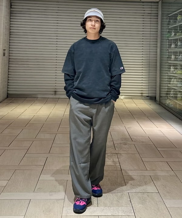 Kellyさんの「BEAMS WOMEN｜【別注】Champion / フェード Tシャツ」を使ったコーディネート