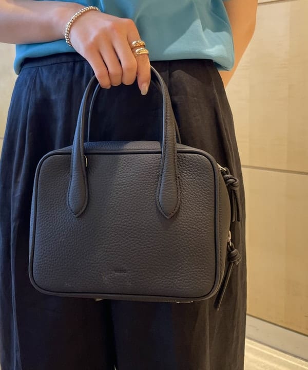 SAKAIさんの「BEAMS WOMEN｜【別注】SLOANE / 14ゲージ 天竺 ハーフスリーブ クルーネック ニット」を使ったコーディネート