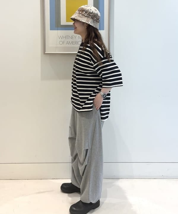 カスタニ モモノさんの「BEAMS WOMEN｜cableami / CAMO CHIP HAT」を使ったコーディネート