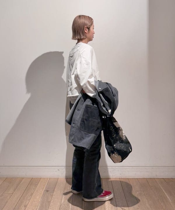 Kaoru Sakumaさんの「BEAMS WOMEN｜クレイジー ビッグ カバーオールコート」を使ったコーディネート