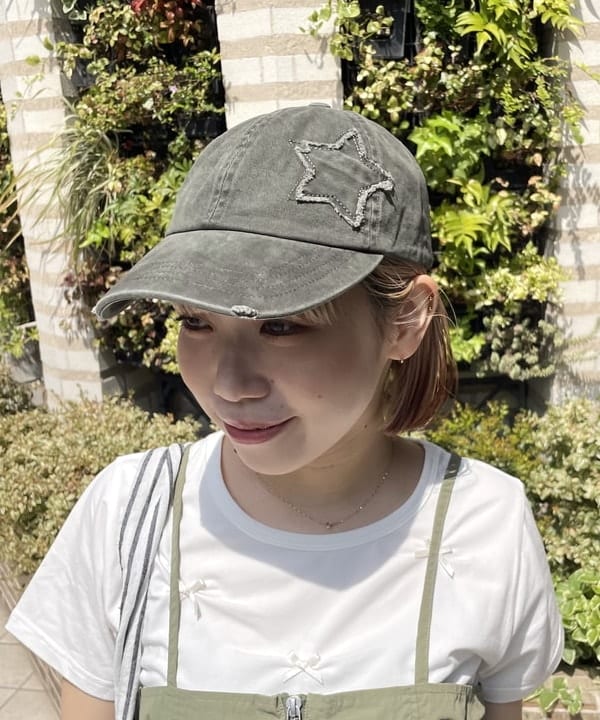 まゆちゃんさんの「BEAMS WOMEN｜ランダム ミニ リボン Tシャツ」を使ったコーディネート