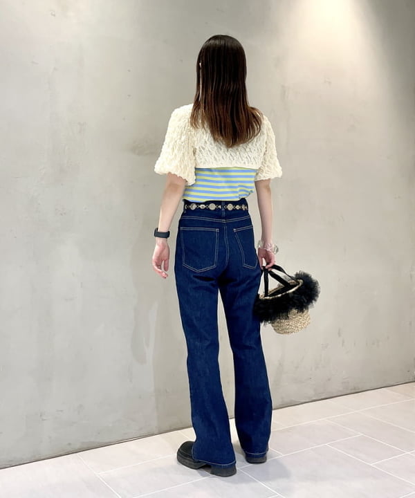 カタヤマ アヤさんの「BEAMS WOMEN｜バルーン スリーブ ボレロ」を使ったコーディネート