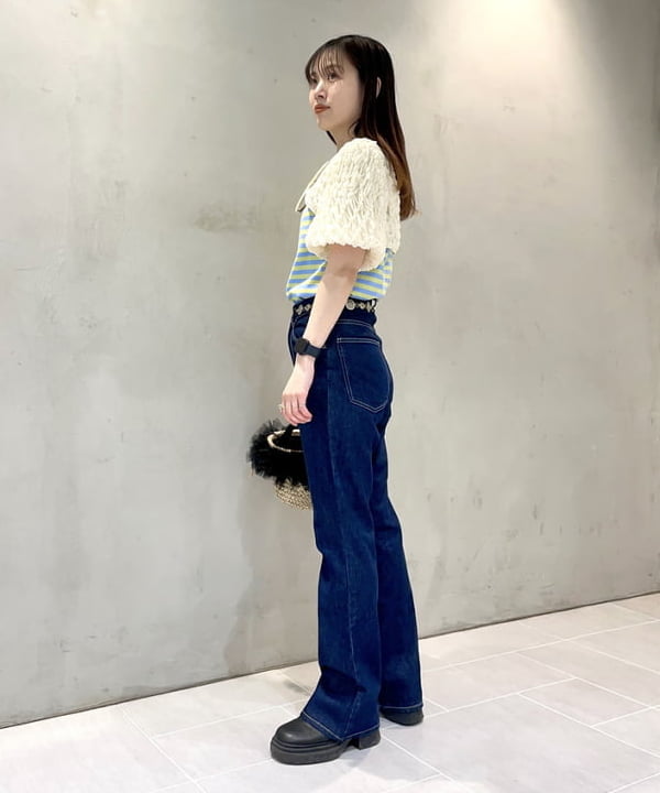 カタヤマ アヤさんの「BEAMS WOMEN｜バルーン スリーブ ボレロ」を使ったコーディネート