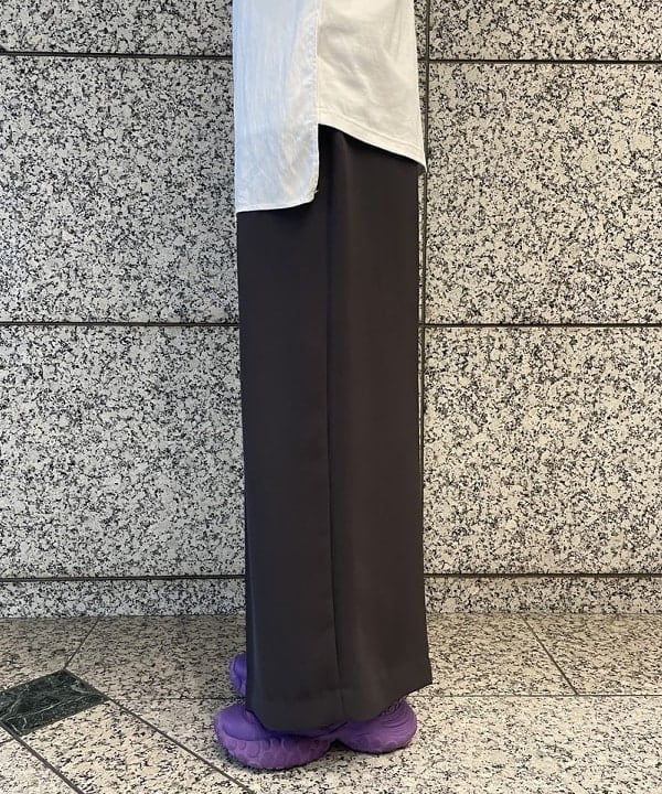 加歩さんの「BEAMS WOMEN｜RBS / リングドット スリット ノースリーブ」を使ったコーディネート