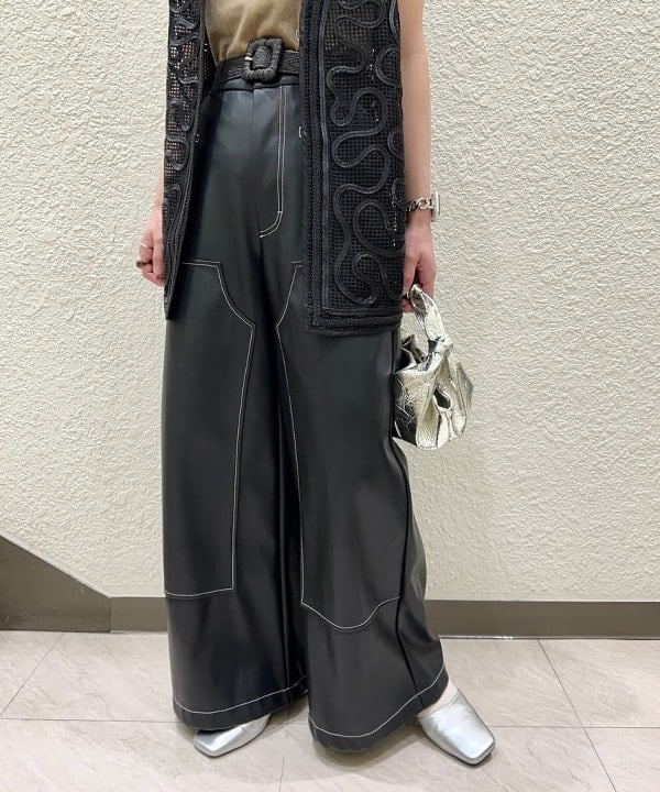 AKIさんの「RBS / ベロア カップ付きタンクトップ」を使ったコーディネート