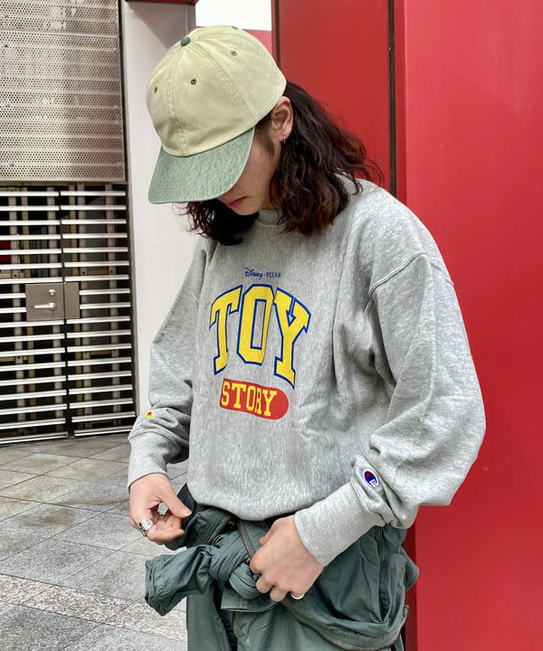 りくっしーさんの「BEAMS WOMEN｜2トーン フェード キャップ」を使ったコーディネート