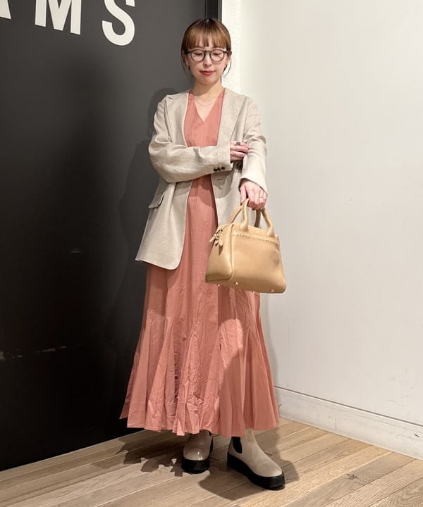 makita mikaさんの「BEAMS WOMEN｜【別注】MARIHA / 夏の月影 ソリッド ワンピース」を使ったコーディネート