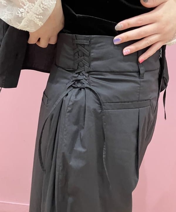 晶さんの「BEAMS WOMEN｜RBS / サイドリボン コクーンパンツ」を使ったコーディネート