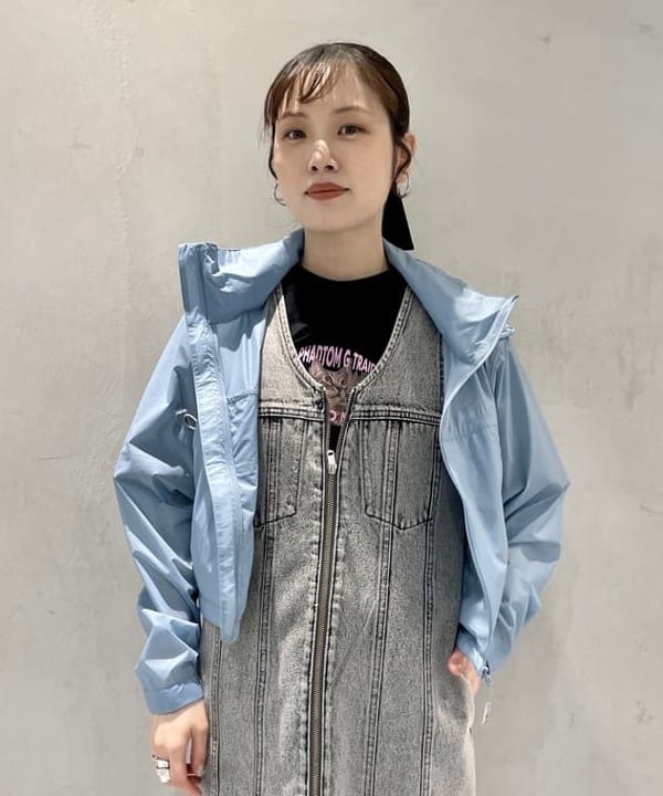 カタヤマ アヤさんの「BEAMS WOMEN｜デニム ジップ タイト ワンピース」を使ったコーディネート